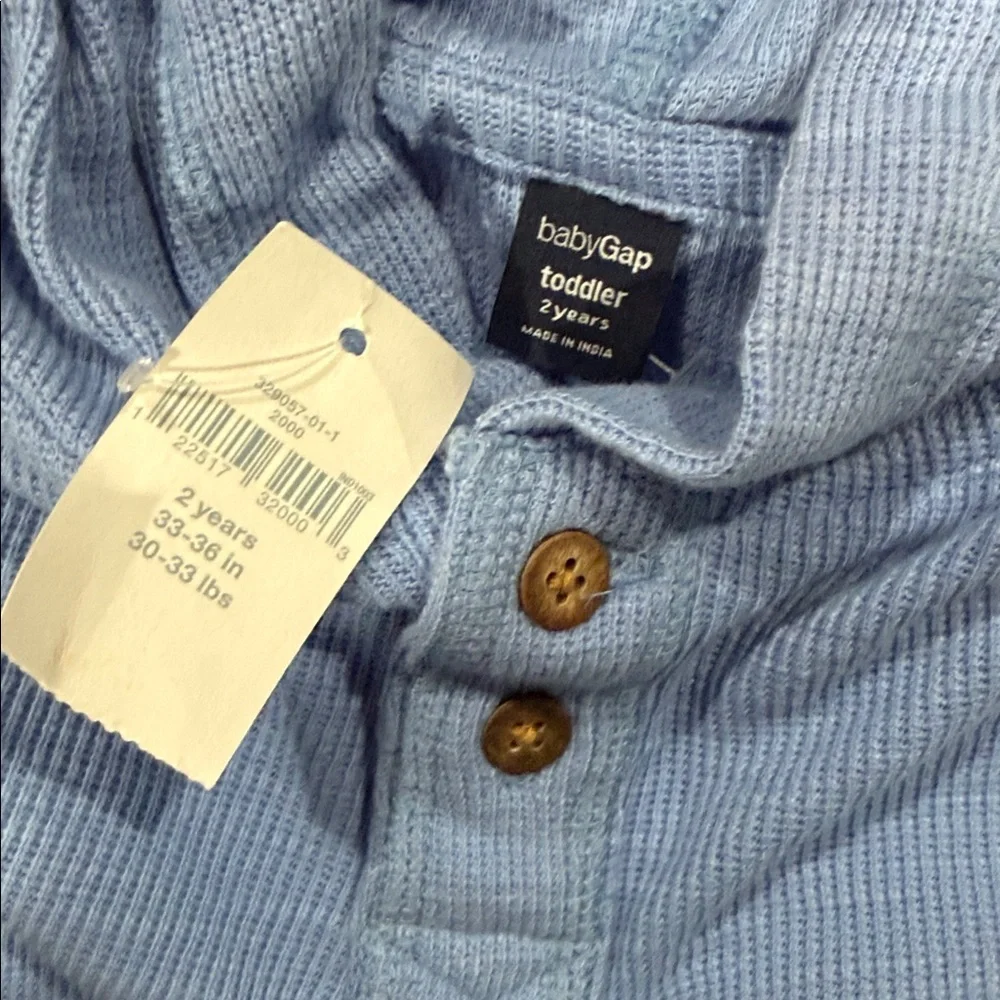 Baby gap Kids long sleeve hoodie. - Picture 2 of 3
